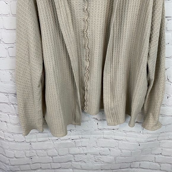 American Eagle XS Plush Hooded Waffle Cardigan - Picture 4 of 7